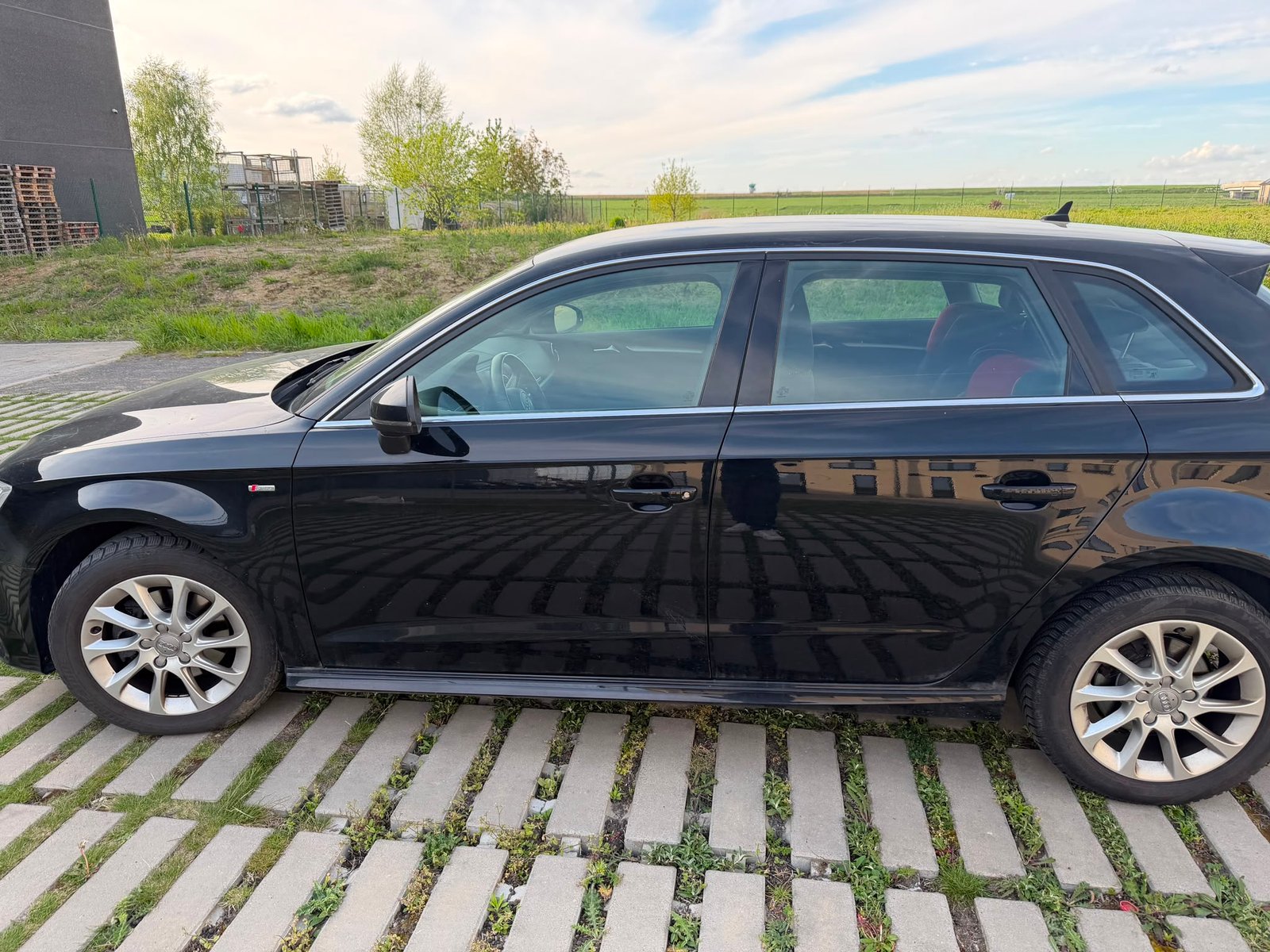 Audi A3 S-Line 2017 - Côté