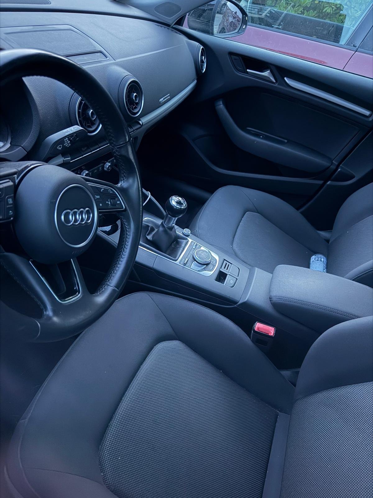 Audi A3 S-Line 2017 - Face avant 2