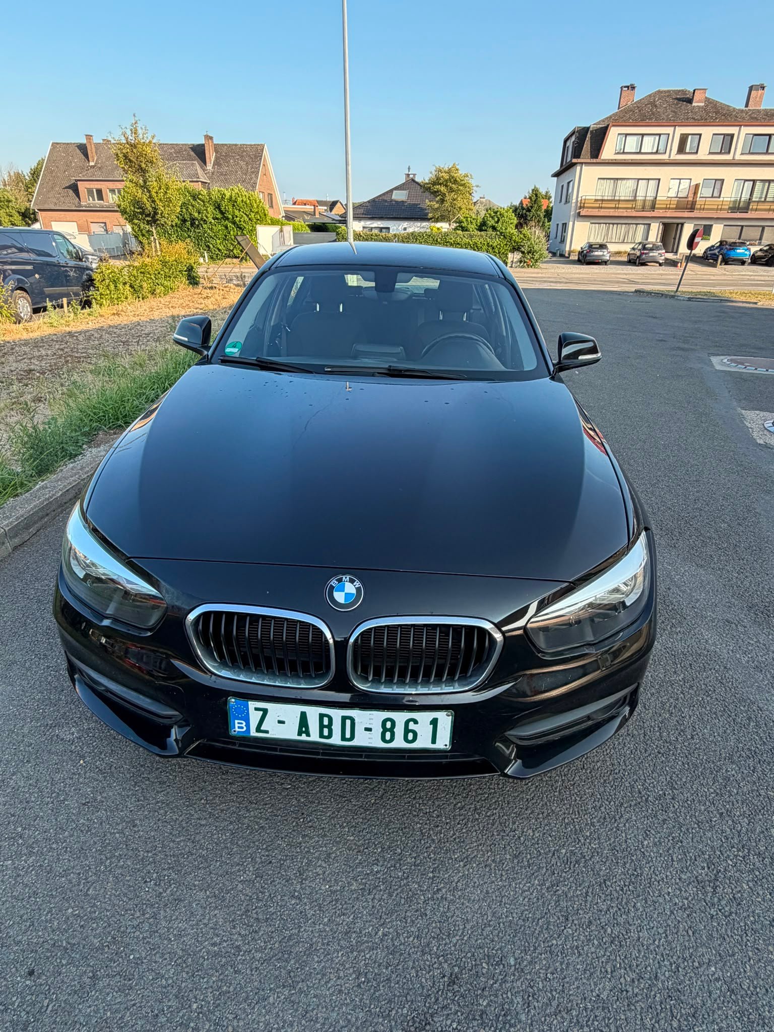 BMW 118i 2017 - Face avant