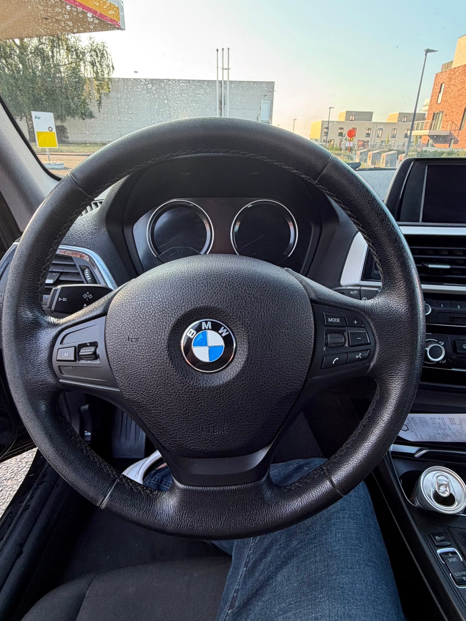 BMW 118i 2017 - Face avant 3