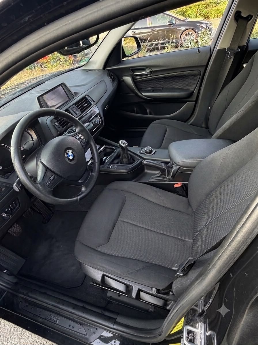 BMW 118i 2017 - Arrière 2