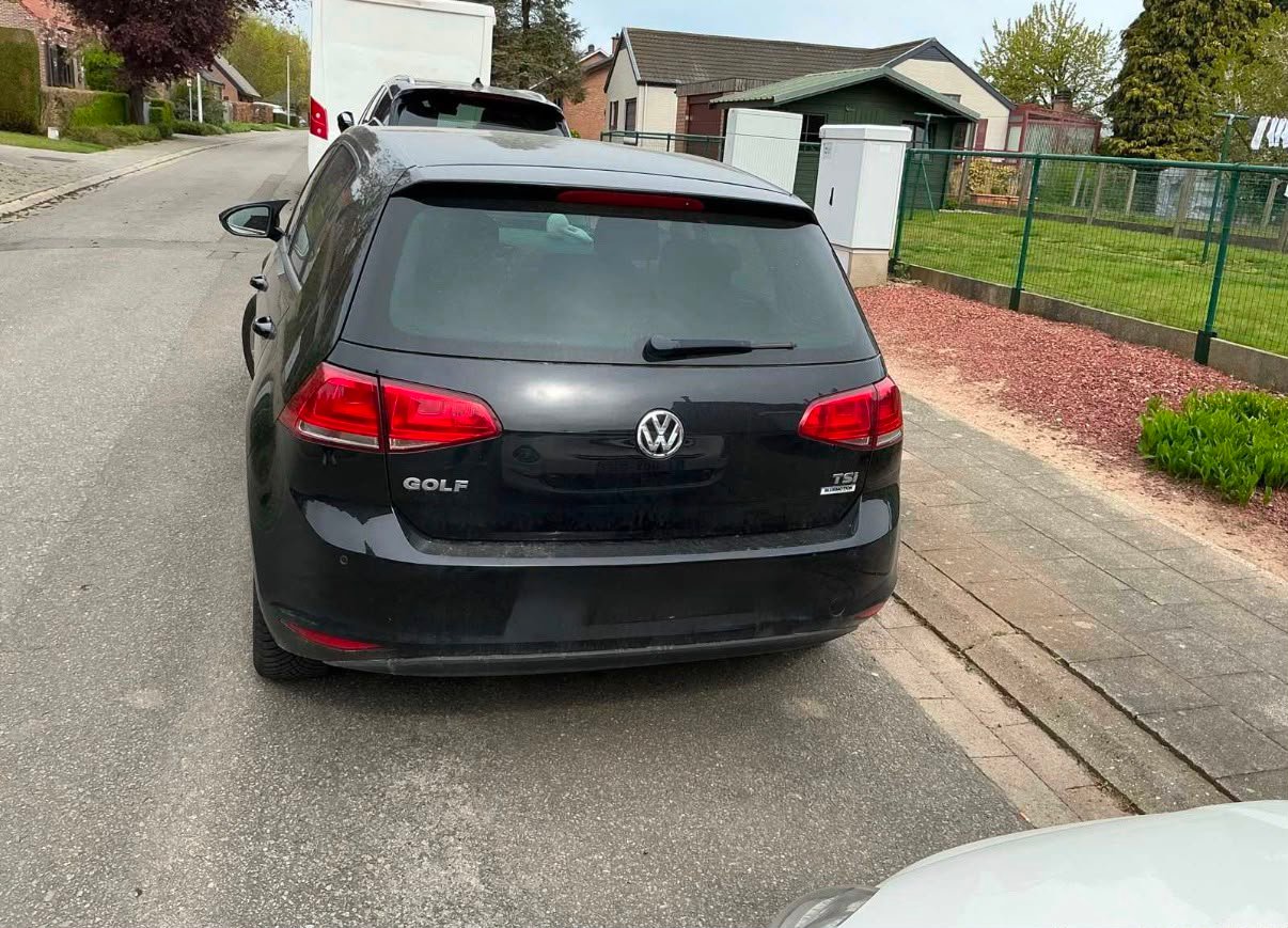 VW Golf 1.2 TSI - Arrière 3/4b